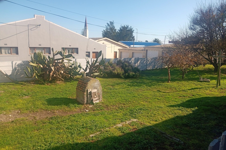 2 Bedroom Property for Sale in Gansbaai Central Western Cape